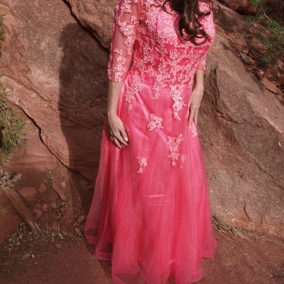 Long Coral Dress BY HAPPY WEDDING SIZE 14 NEW - Picture 10 of 13